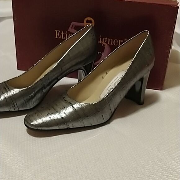 Etienne Aigner Dreamer pewter metallic special occasion heels size 6 - Picture 3 of 8